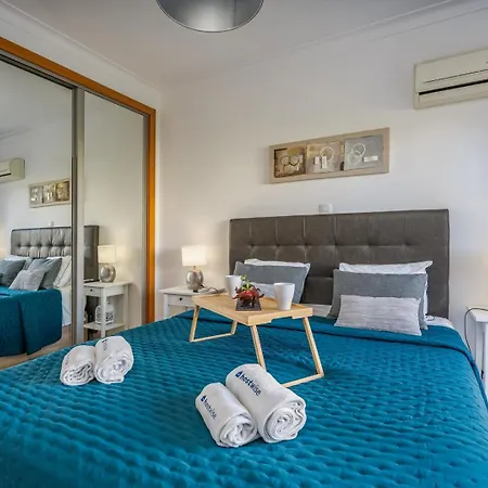 Apartment Spacious & Sunny With Pool By Hostwise Portimão