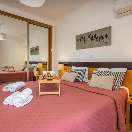 Spacious & Sunny With Pool By Hostwise *