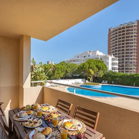 Apartament Spacious & Sunny With Pool By Hostwise *